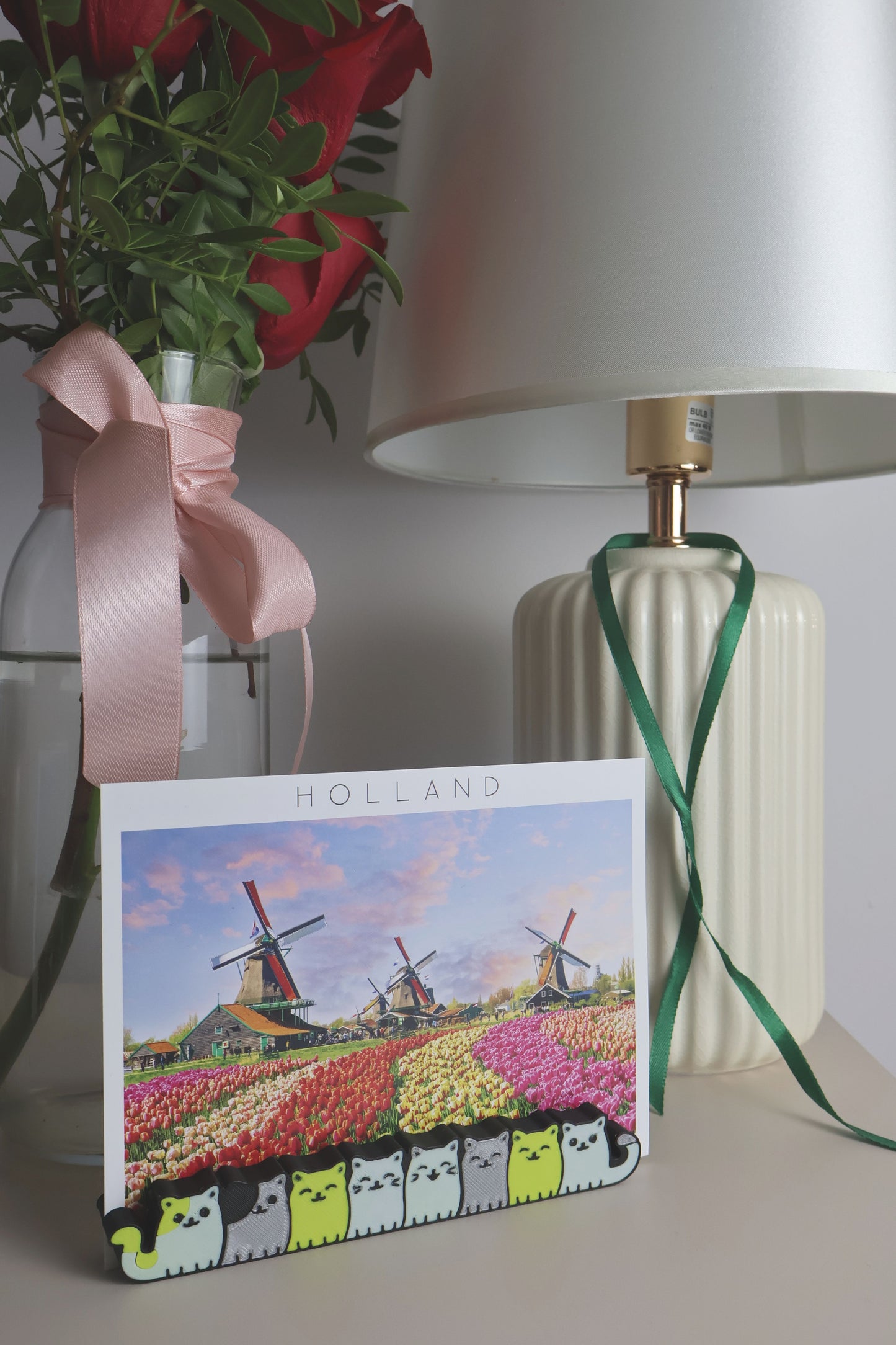 Stand Foto Magnetic cu Pisici – Suport Decorativ pentru Fotografii