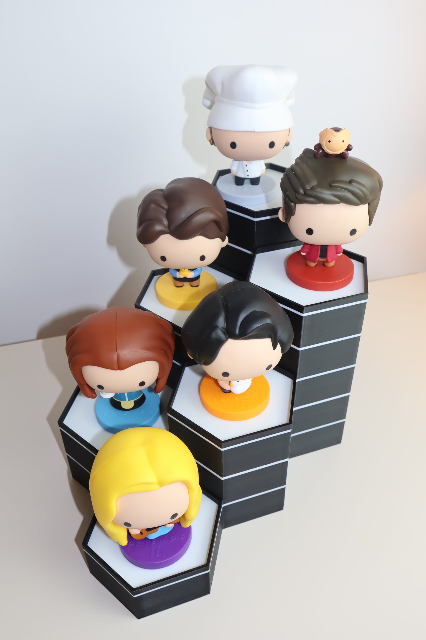 Suport pentru figurine colecționabile - 6 niveluri, design compact