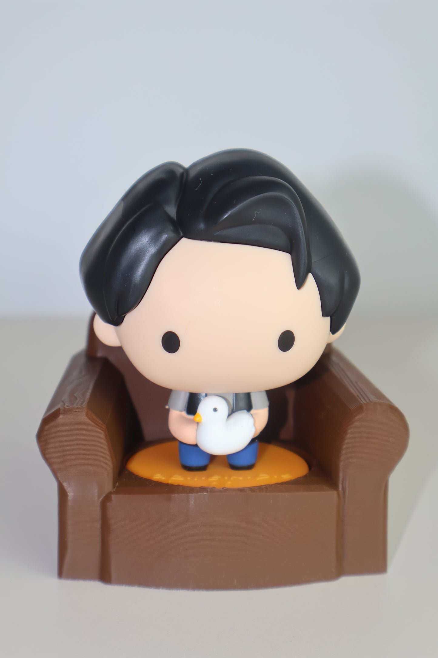 Fotoliu miniatural 3D pentru figurinele Friends McDonald’s